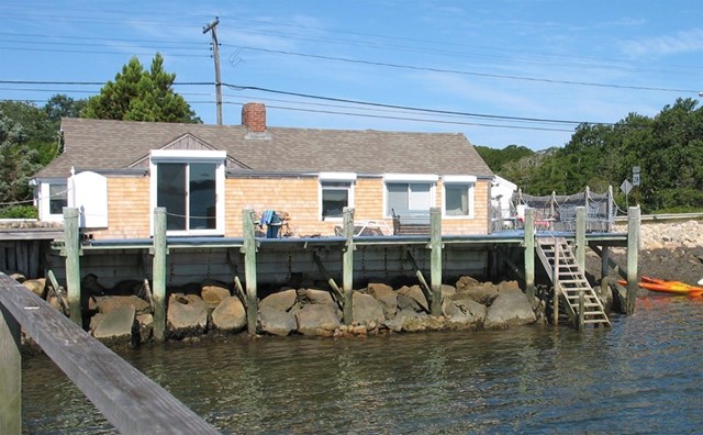 Topside Boathouse - swim and fish off the deck