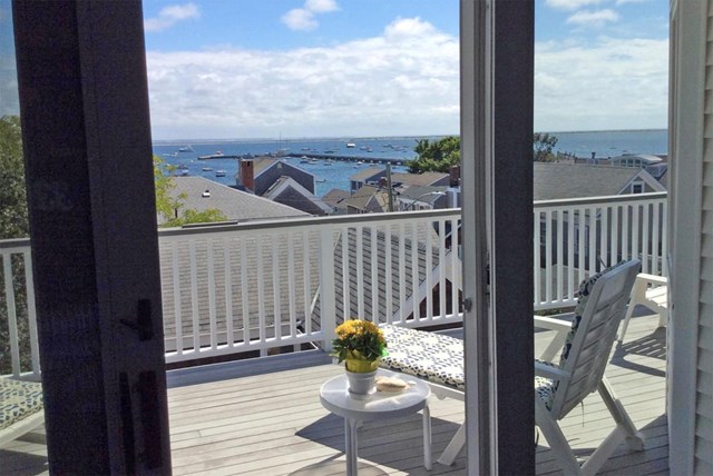 Waterviews in the West End