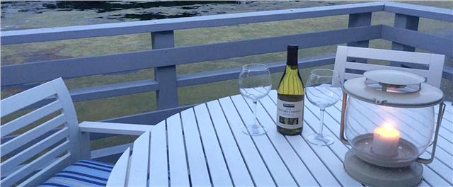 3 Bedroom Woods Hole Home, Walk to Stoney Beach