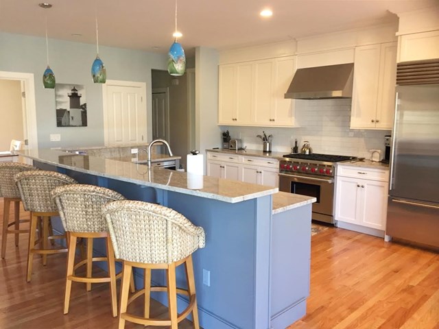 Sprawling New 3 Bedroom Home in Gated Neighborhood w/AC - Sleeps 8