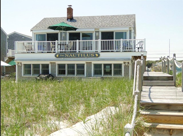 Beach front home with 10% reduction of June 22-29, 2019!