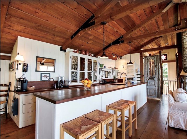 Dramatic oceanfront timberframe heaven