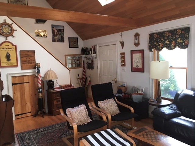 Beautiful pet friendly home in Edgartown