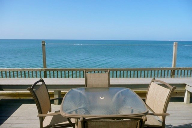 Beachfront cottage with stunning views and sunsets