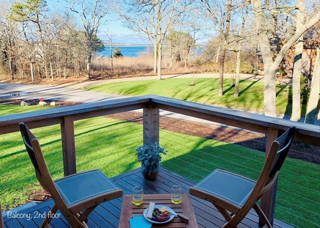 Newly-built contemporary with water views