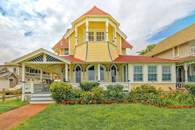 Renovated gingerbread on Ocean Park