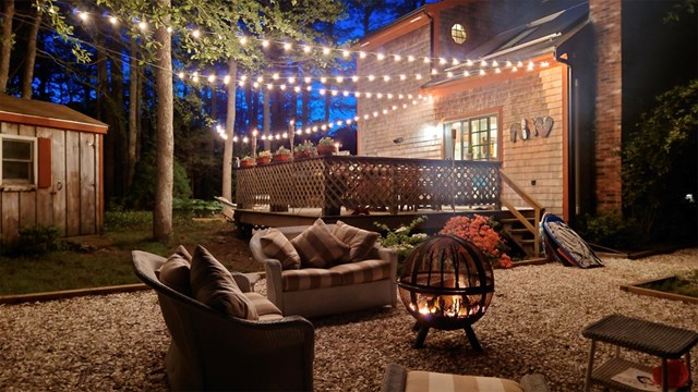 Idyllic 4-Season Retreat/AC/Min to Bike Path/Beach/Dbl Deck!