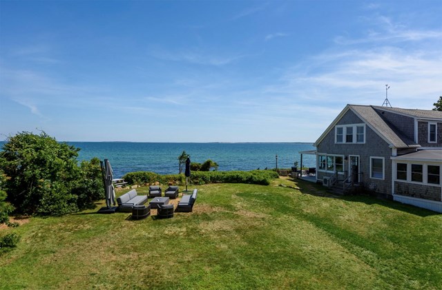 Waterfront on Nantucket Sound - The Captain's House
