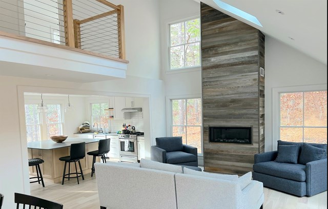 New Contemporary Home in Private, Peaceful Woods