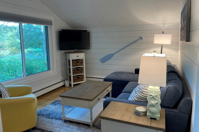 Cozy 2 Bedroom New Seabury Condo Overlooking Dean Pond