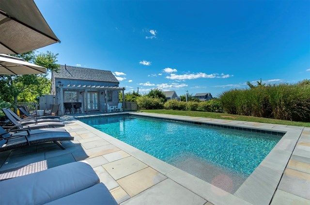 Madaket Gem, Water View, a Pool & Option to Add 3 BR cottage
