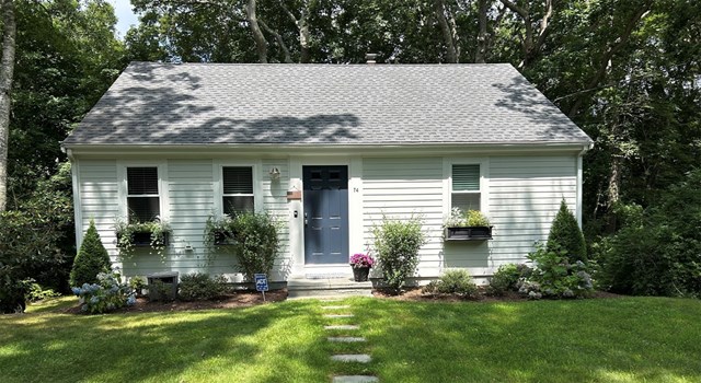 Newly Renovated Falmouth Village Cape