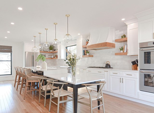 Main House & Barn Near Hardings Beach - Sleeps 16
