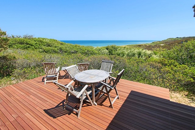 Waterfront Beach Cottage/Walk to Beach Access & Ponds
