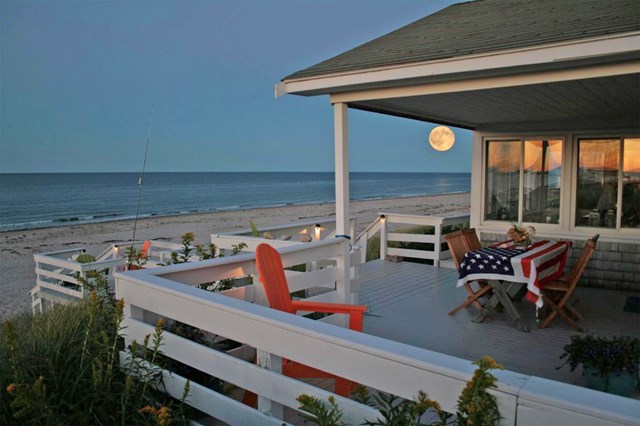 Luxury Beachfront Cottage