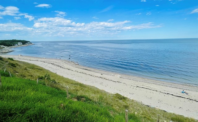 Cape Cod Bay Oceanfront Carriage Cottage
