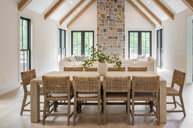 Multi-building, Private Compound with Pool
