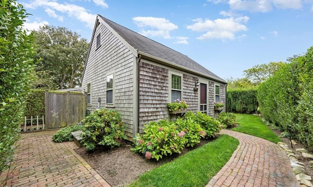 Charming & Pristine Air-Conditioned 'Sconset Cottage for 4!