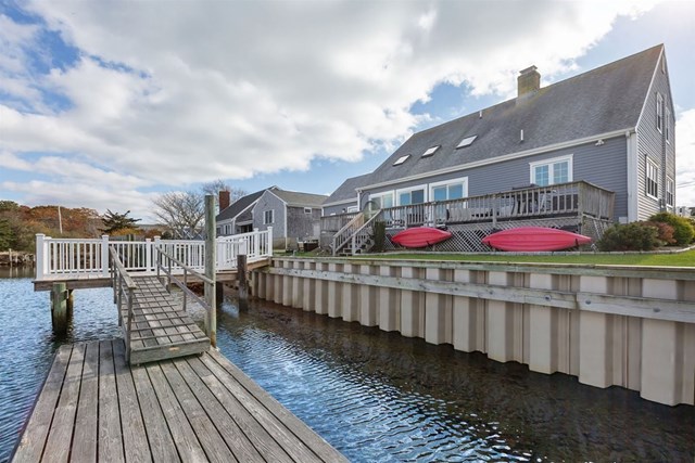New 2025 Dockside Delight - Waterfront Home w/ Private Dock

