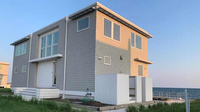 Beachfront North Truro Residence; Expansive Views