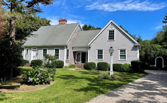 Brewster Vacation Home - Walk to Multiple Bay Beaches