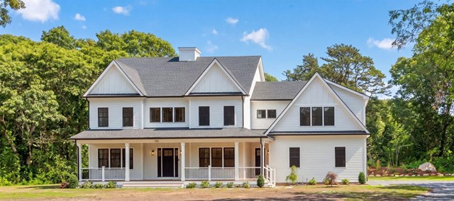 Quiet Barnstable Village - Luxury new construction