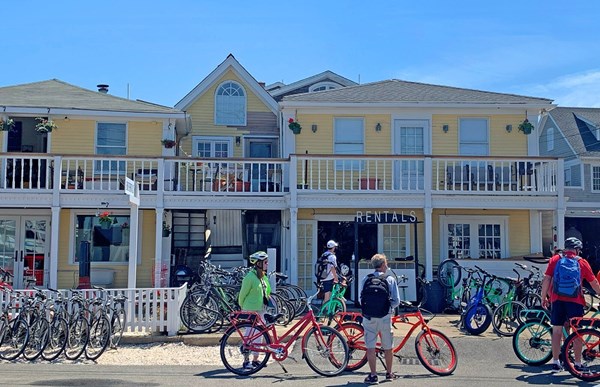 Discover the best ways to get around Martha’s Vineyard—bike, bus, walking, car rentals, and more. Ideal for vacation rental guests and day trippers alike.