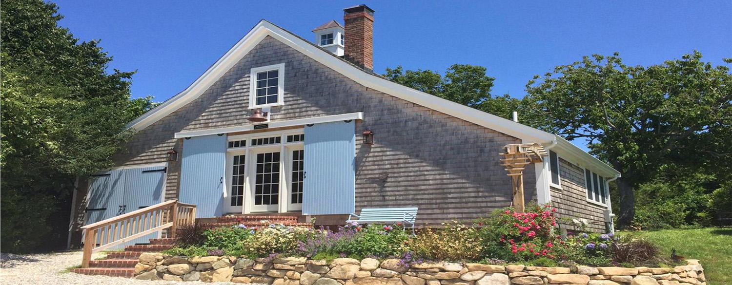 Some people want the modern amenities and contemporary decor. Some people want the Cape Cod charm. Here's a list of 6 charming and rustic vacation rental homes.