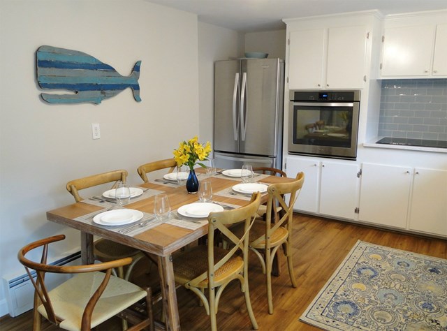 3-bedroom Home - Cheer The Annual Falmouth Christmas Parade