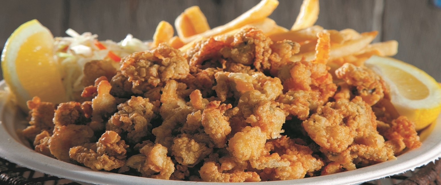 Here's a list of restaurants on the Cape, Martha’s Vineyard and Nantucket and their 2019 season open dates! Where is your favorite place for a fried clam platter, lobster roll, ice-cream cone, or cup of chowder?