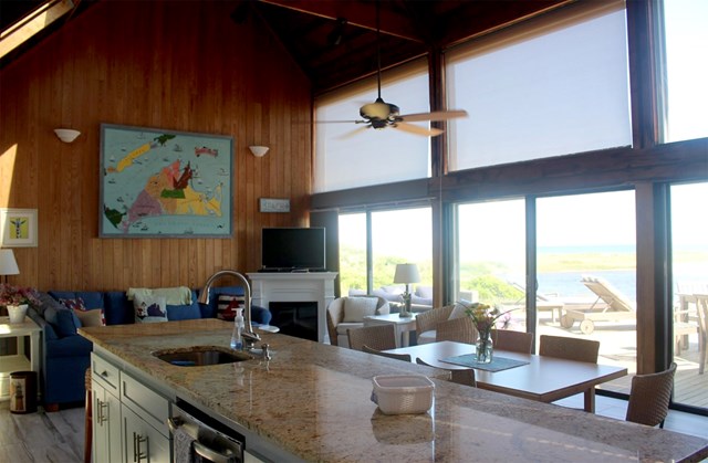 Oceanfront contemporary on Lucy Vincent beach 