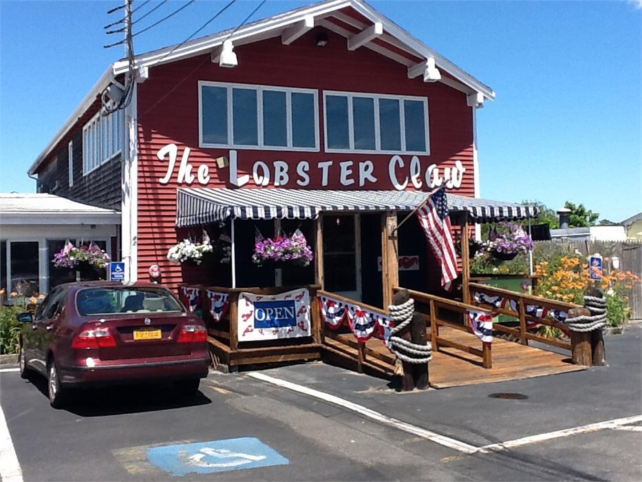 Tried fried lobster here.  Not recommended... Now the lobster rolls...yum 
