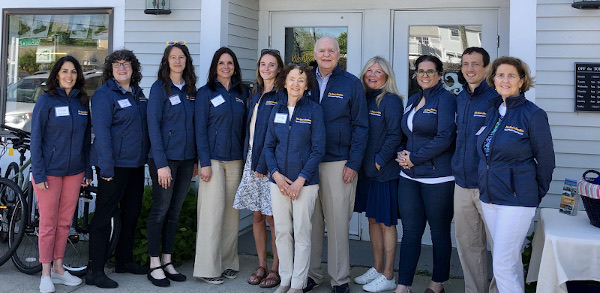 WeNeedaVacation Team 2022