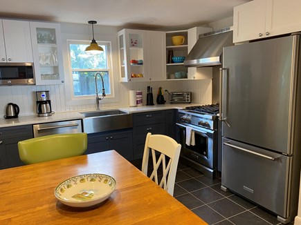 Edgartown Martha's Vineyard vacation rental - Completely updated kitchen with pro gas range.