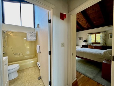 Chilmark, Marthas Vineyard Martha's Vineyard vacation rental - Queen bed with shared bath on the upper level