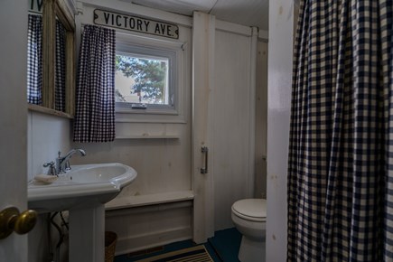 East Chop-Oak Bluffs Martha's Vineyard vacation rental - First floor bathroom with shower