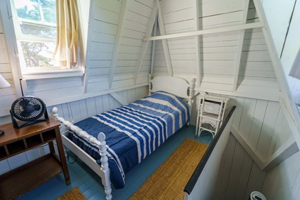East Chop-Oak Bluffs Martha's Vineyard vacation rental - Turret room