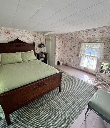 Oak Bluffs Martha's Vineyard vacation rental - Queen Size bedroom - 2nd fl.