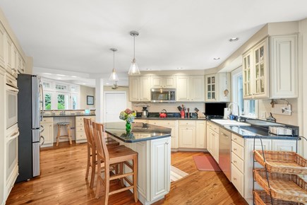 Edgartown Martha's Vineyard vacation rental - View of open entry from Kitchen with double ovens and desk area