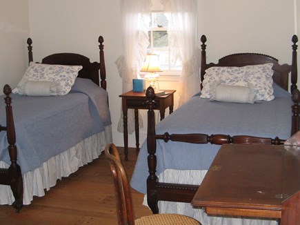 Edgartown Martha's Vineyard vacation rental - Main House Twin Bedroom