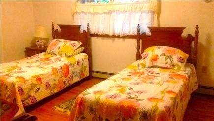 West Tisbury, Longview Community Martha's Vineyard vacation rental - Twin bedroom in middle of house