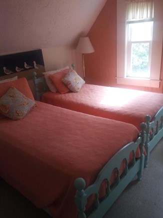 Oak Bluffs Martha's Vineyard vacation rental - Bedroom with three beds