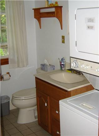 85 Tea Lane, Chilmark Martha's Vineyard vacation rental - Bath With Washer/Dryer