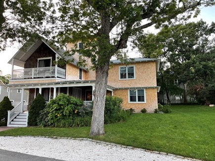 Oak Bluffs, East Chop Martha's Vineyard vacation rental - Renovated in 2022! Gorgeous addition with new bathrooms!