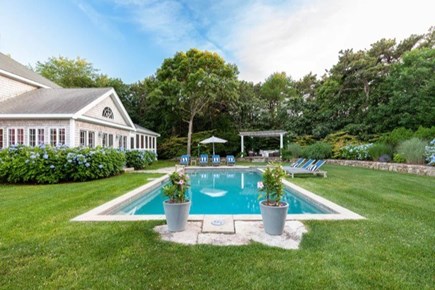 Katama-Edgartown, Edgartown Martha's Vineyard vacation rental - Beautiful pool and lawn for relaxing
