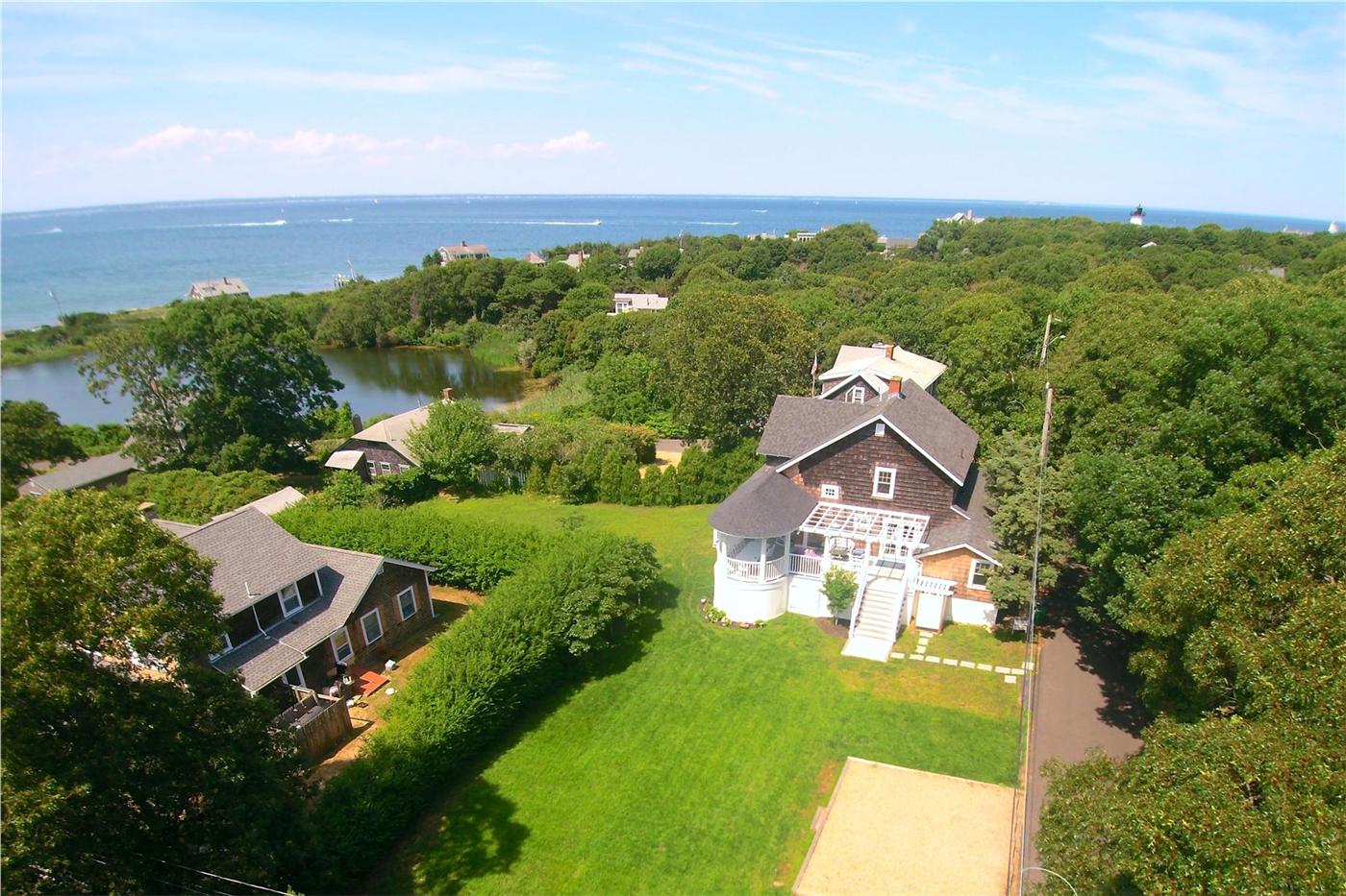 Oak Bluffs Vacation Rental home in Martha's Vineyard MA 02557 ID 24630