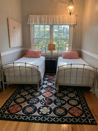 Oak Bluffs, East Chop Martha's Vineyard vacation rental - Bedroom 4 with 2 twin beds and nightstand