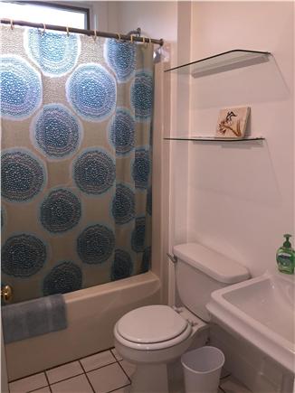 Oak Bluffs Martha's Vineyard vacation rental - First floor full bathroom