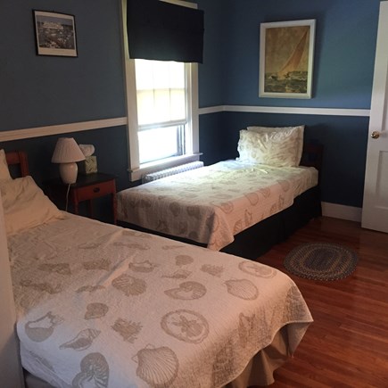 Oak Bluffs Martha's Vineyard vacation rental - Bedroom with two twin beds