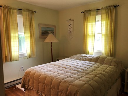 Edgartown   near town Martha's Vineyard vacation rental - Queen bedroom